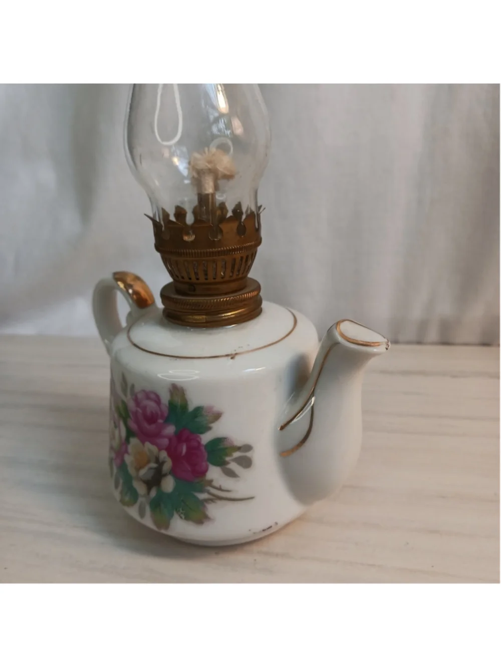 MINI CERAMIC FLORAL TEA POT STYLE FINGER OIL LAMP W/ CLEAR GLOBE